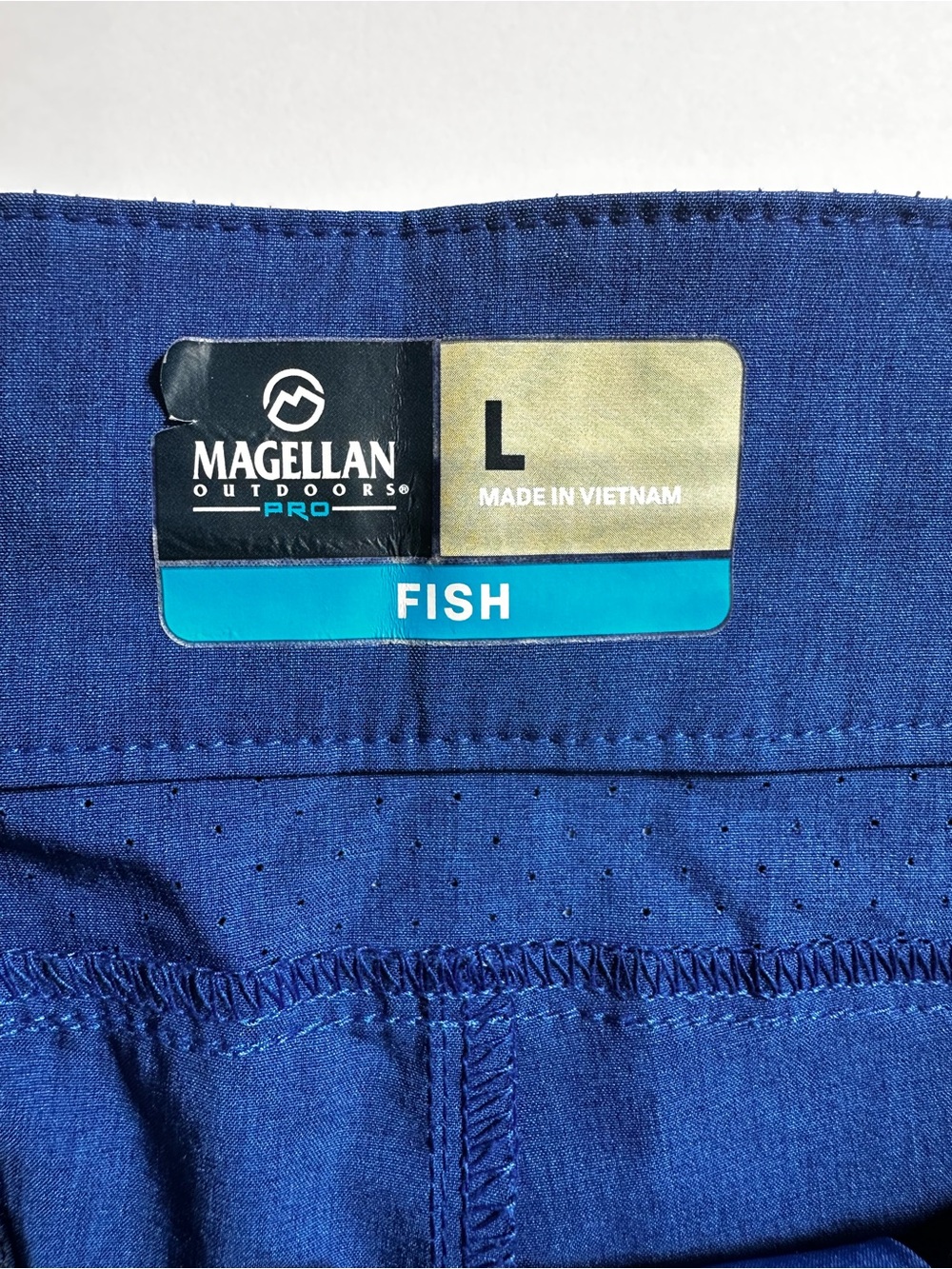 Magellan Outdoors Pro Fish Women’s Shorts Large Blue - Picture 11 of 13
